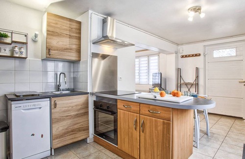Cabourg House | Charming Downtown Cabourg Home: Spacious, Modern, Walk to Beach, Free Parking, 4 Guests