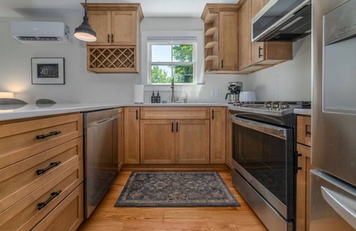 Lexington House | Charming downtown Lex cottage, walk to WLU, VMI