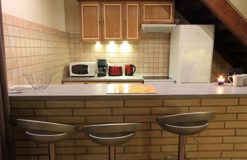 Lorcy Apartment | Charming duplex with parking and Wi-Fi near Montargis