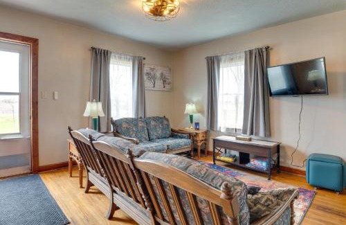 Eagle Grove House | Charming Eagle Grove Farmhouse with Patio!