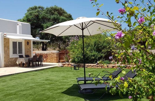 Santa Eulalia del Rio Cottage | Charming cottage in Ibiza