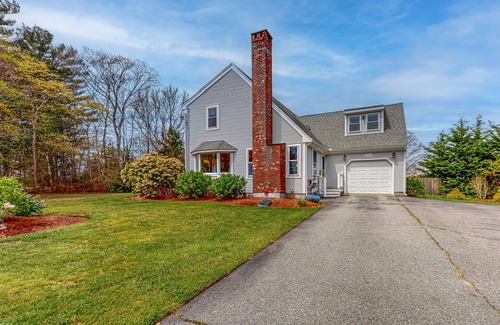 Mashpee House | Charming family-friendly home with beach gear, deck, bikes, & kitchen
