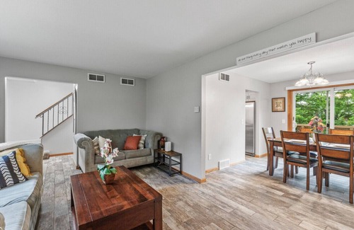Burnsville House | Charming Family Home in Burnsville