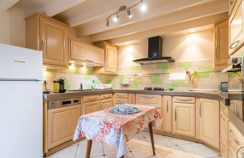 Besneville Cottage | Charming Family Retreat with Garden, Near Beach, Fireplace, and Modern Amenities