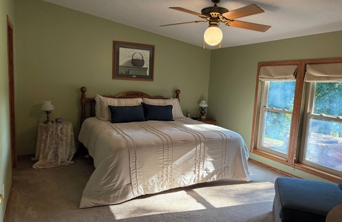 Golconda Other | Charming farmhouse with AC in Shawnee National Forest- 3 bedrooms