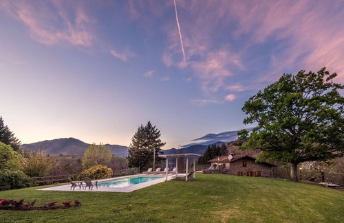 Villabuona Villa | Charming Farmhouse with Private Pool and View in Lucca