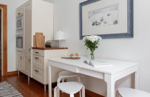 Punavuori Apartment | Charming Flat in Design District