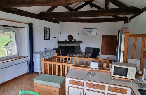 Montredon-Labessonnie House | Charming 3-Star Listed House, Ideal for a Peaceful and Authentic Stay in the Tarnn