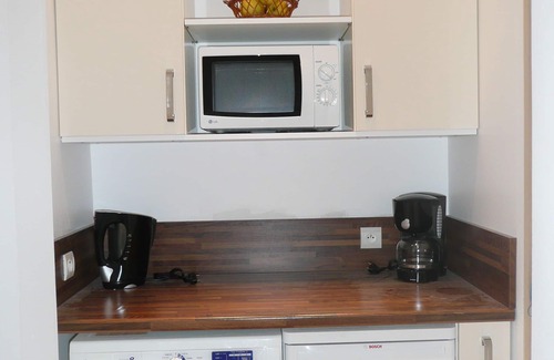 Saint-Andre-de-la-Roche Apartment | Charming studio in villa Fairytale view day and night on the sea and the city of Nice