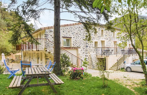 Meysse Apartment | Charming cottage in the middle of nature.