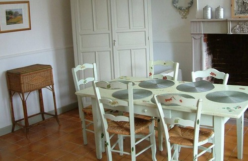 Fontaine-Fourches Cottage | Charming French Countryside Self-Catering Cottage