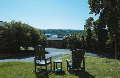 Kingston Apartment | Charming garden apartment with Hudson River views in historic downtown Kingston