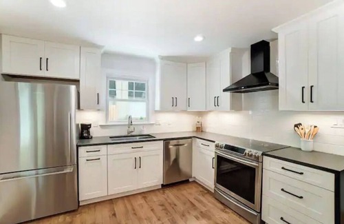 Fort Mill House | Charming Getaway on the Greenway!