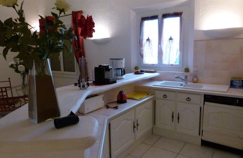 Cebazan Cottage | Charming gite in the heart of nature on 5000 m2 of wooded grounds for two people