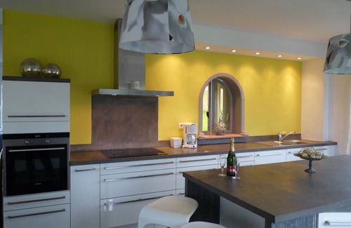 Lorcy House | Charming gîte with whirlpool bath for 15 people in Saint-Hubert