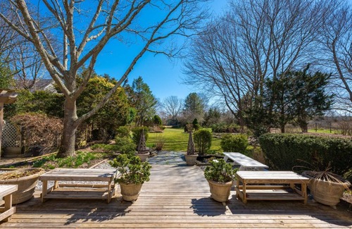 Eastport House | Charming Hamptons Vacation Home awaits