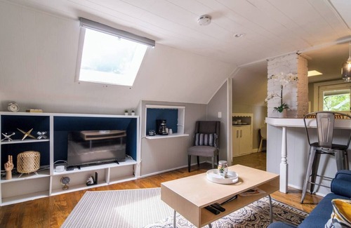 West Plaza House | Charming Hideaway in Westport | 16