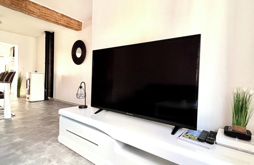 Grand-Fort-Philippe House | Charming house downtown near beach and CNPE EDF