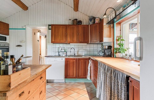 Sandviken Municipality Ski Chalet | Charming holiday home in Kungsgården, Gästrikland | SE20007
