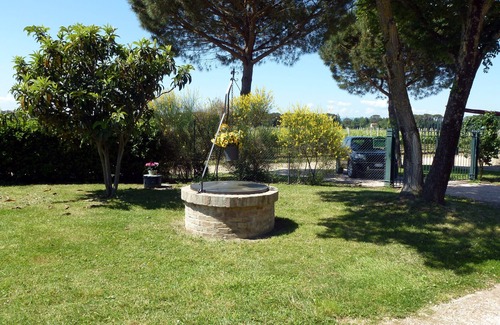 Torgiano Apartment | Charming holiday home with pool in a wine estate close to Assisi. Free WIFI