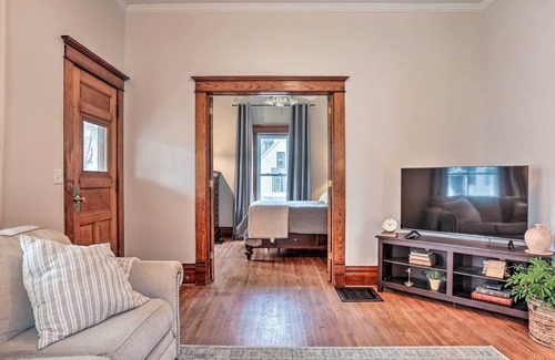 Waverly House | Charming Home w/ Porch Near Wartburg College!