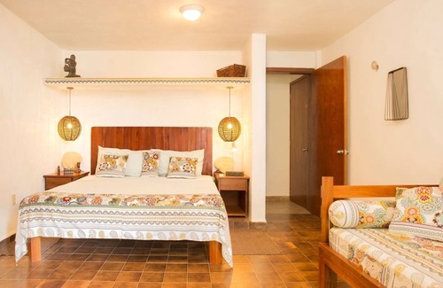 Mario Villanueva Madrid House | Charming HOUSE BEST LOCATION Walk Everywhere!