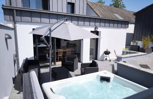 Cleder House | Charming house close to the sea with jacuzzi
