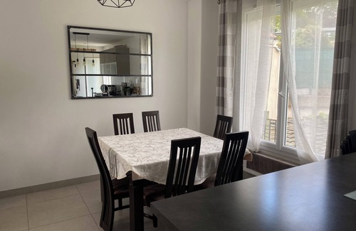 Ermont House | Charming house five minutes walk from the Ligne H train station. 30 minutes from Paris.