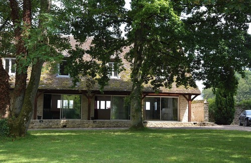Magny-en-Vexin Villa | Charming house in Velanne le Bois, 1 hour from Paris