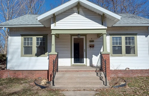Kirksville House | Charming house in Kirksville - Available for Monthly Lease