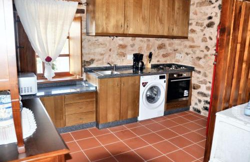 Salsas House | Charming House in Parada + Fireplace