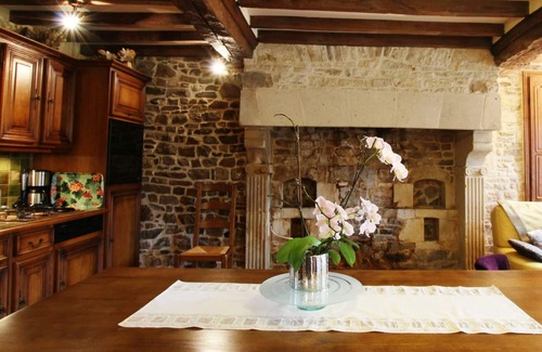 Doville Cottage | Charming House in Peaceful Normandy Countryside, Near Beaches, Pet-Friendly, and Full Amenities