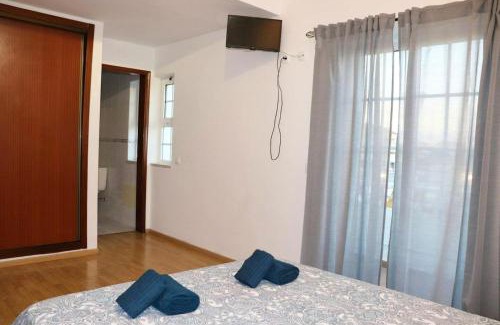 Grandola House | Charming house with fireplace in Grândola, 142 m², Internet included