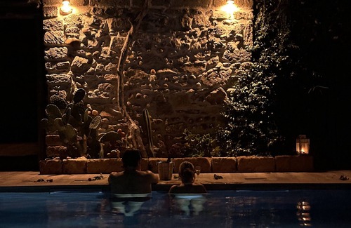 Vauvert House | charming house with jacuzzi sauna and private pool