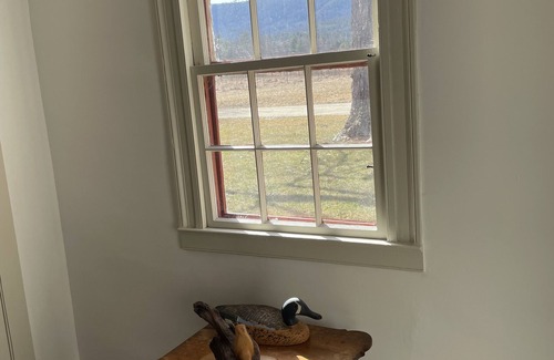 Egremont House | Charming idyllic farmhouse minutes to Great Barrington MA and Salisbury CT