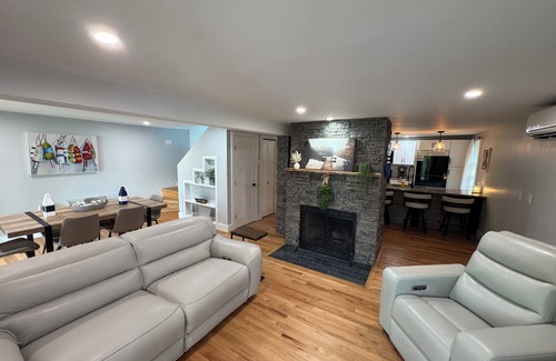 Baileyville Cottage | Charming lake front 2-bedroom cottage in serene Alexander with WiFi, AC