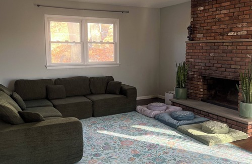 Lake Mohawk House | Charming Lake house with WiFi and AC in Sparta