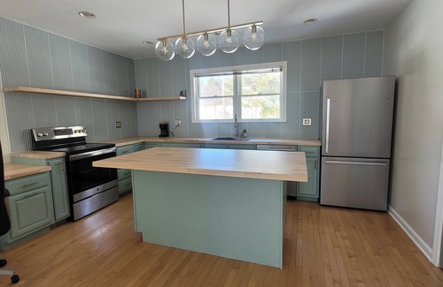 Wayne Apartment | Charming lakefront 1-bedroom apartment with WiFi, AC in peaceful Wayne