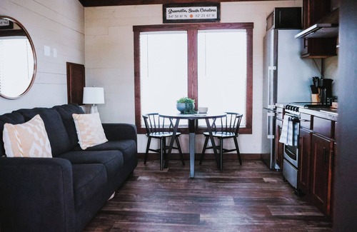 Dewy Rose Cabin | Charming Lakeside Tiny Cabin #1