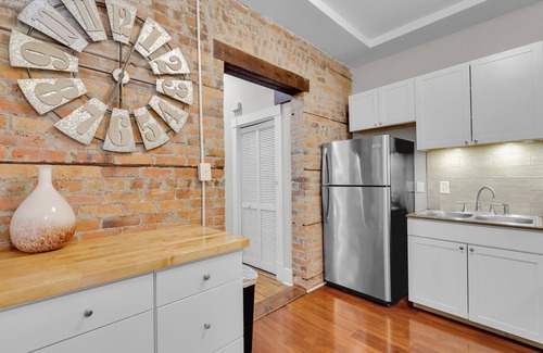 Dixon Park Apartment | Charming Light-Filled Home W/Parking + Courtyard by Lucky Savannah
