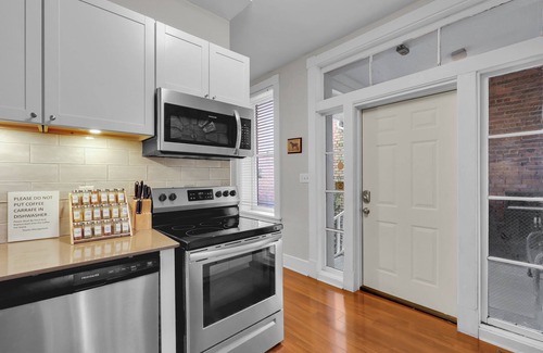 Dixon Park Apartment | Charming Light-Filled Home W/Parking + Courtyard by Lucky Savannah