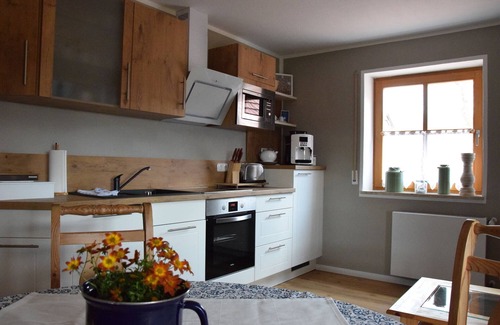 Stockheim Apartment | Charming Linde vacation apartment with sunny south-facing balcony