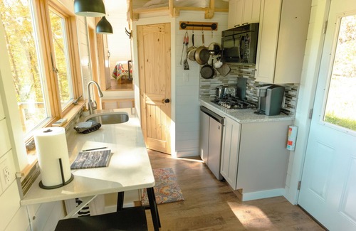 Spring Mills House | Charming "Little House" at Buckleberry View.Gorgeous View.Hot Tub