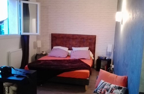 Manosque Apartment | Charming loft "Lou cigaloun"