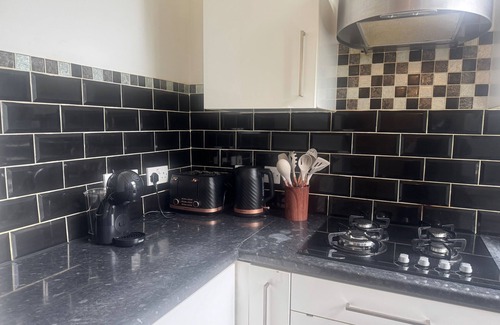 Charlton Apartment | Charming London Apartment with 2 Bedrooms