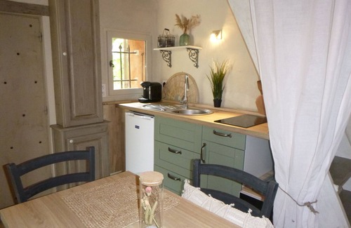 Mazan Cottage | Charming, luxurious country gîte in exceptional surroundings