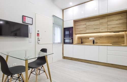 Ventas Apartment | Charming Madrid el Carmen - Seasonal rental