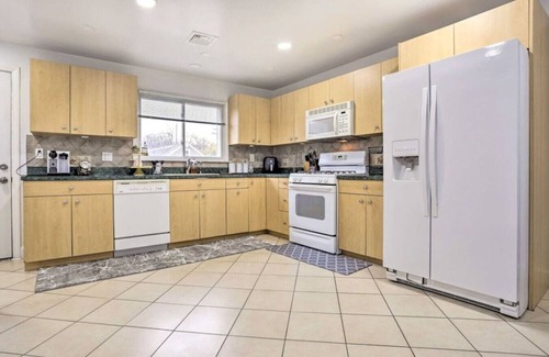 Mamaroneck House | Charming Mamaroneck | 3BR, 3BA, 22 Mi to Manhattan
