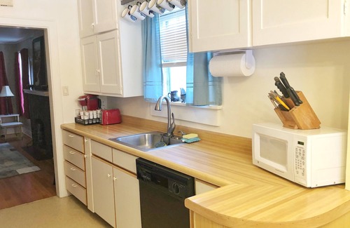 Central - Terry House | Charming Mid Century Home in Historic District