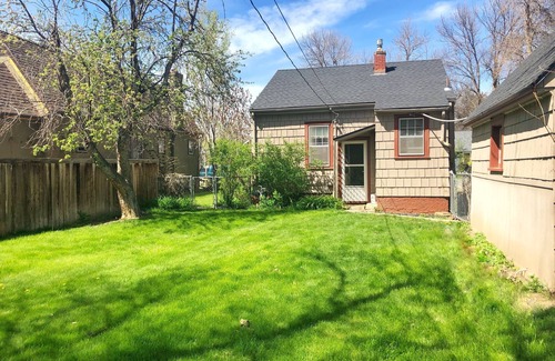 Central - Terry House | Charming Mid Century Home in Historic District